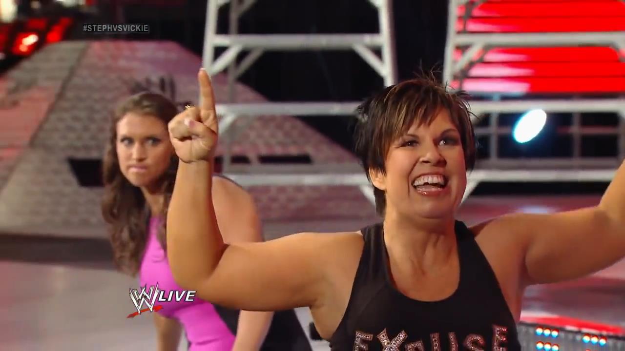 Стефани МакМахон